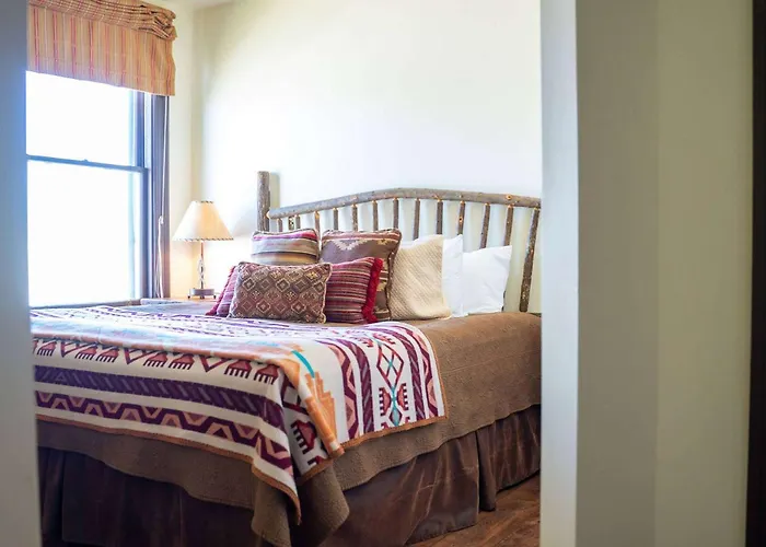 Inn - Western Signature Collection Sheridan